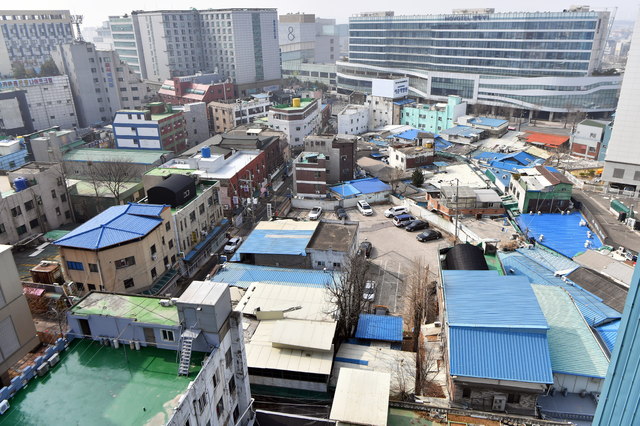 [수원=뉴시스] 경기 수원역 앞 집창촌 일대. (사진=수원시 제공) *재판매 및 DB 금지