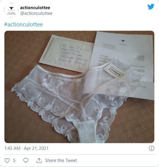 [서울=뉴시스]장 카스텍스 프랑스 총리에게 약 200장의 여성 팬티가 소포로 배달됐다. 이는 코로나19 확산을 막기 위한 규제로 오랜 기간 문을 열지 못하고 있는 란제리 가게들이 항의의 표시로 카스텍스 총리에게 보낸 것이다. <사진 출처 : 트위터> 2021.4.22