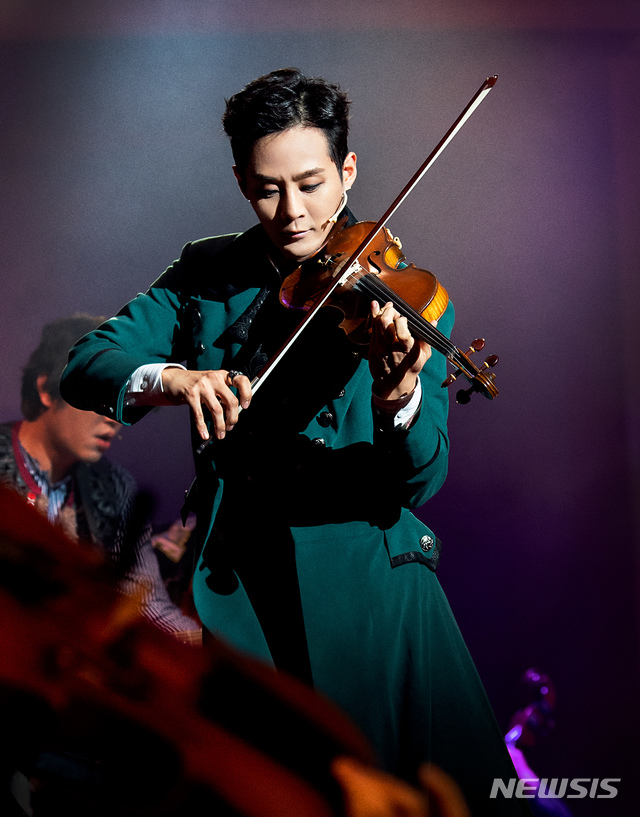 [서울=뉴시스]뮤지컬 '그레이트 코멧' 스틸. 배우 이충주. (사진=쇼노트 제공) 2021.04.25. photo@newsis.com