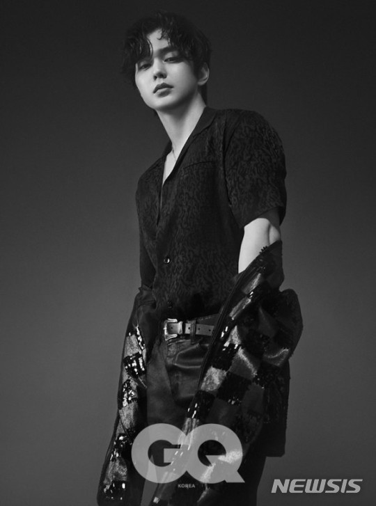[서울=뉴시스] 유승호 화보. 사진 = 지큐. 2021.4.26. photo@newsis.com