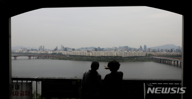 [서울=뉴시스] 지난 2021년 4월 서울 강남구 압구정아파트지구 일대의 모습. (사진=뉴시스 DB) 2024.05.07. photo@newsis.com