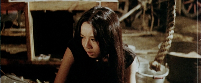 [서울=뉴시스]영화 '화녀'의 윤여정(사진=씨네큐브 제공). 2021.04.29 photo@newsis.com *재판매 및 DB 금지