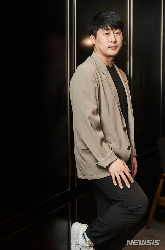 [서울=뉴시스]'아이들은 즐겁다' 이지원 감독. (사진 = CJ ENM 제공) 2021.04.29.photo@newsis.com