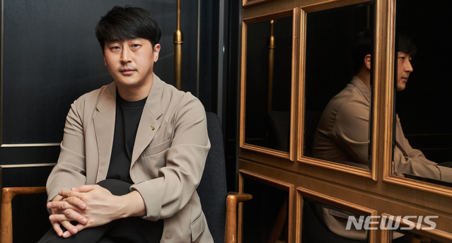 [서울=뉴시스]'아이들은 즐겁다' 이지원 감독. (사진 = CJ ENM 제공) 2021.04.29.photo@newsis.com