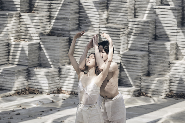 [서울=뉴시스] 크리살리스 프로젝트. 2021.04.30. (사진 = Universal Ballet_photo by Kyongjin Kim 제공) photo@newsis.com