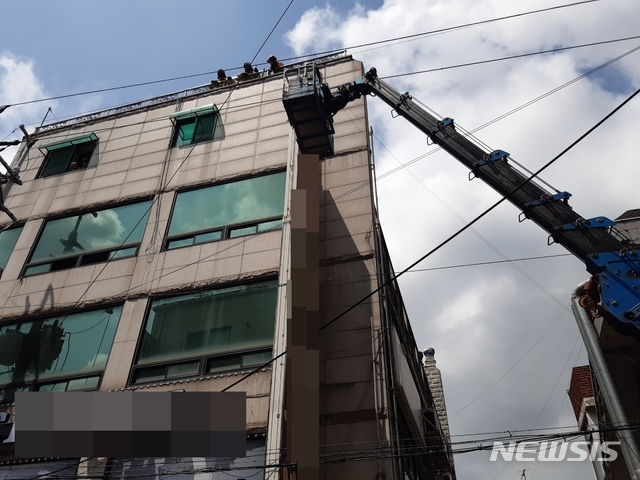 [인천=뉴시스] 정일형 기자=(사진은 인천 부평소방서 제공)