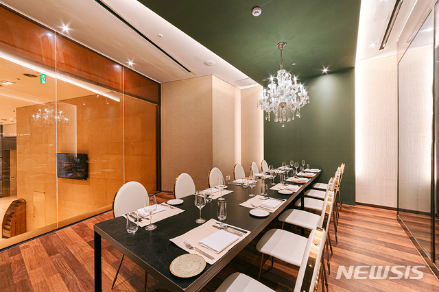[서울=뉴시스]더 리버사이드호텔 '더 가든키친'
