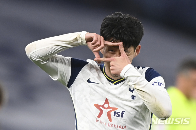 [런던=AP/뉴시스] 손흥민 한 시즌 개인 최다골과 타이를 이뤘다. 2021.05.02.