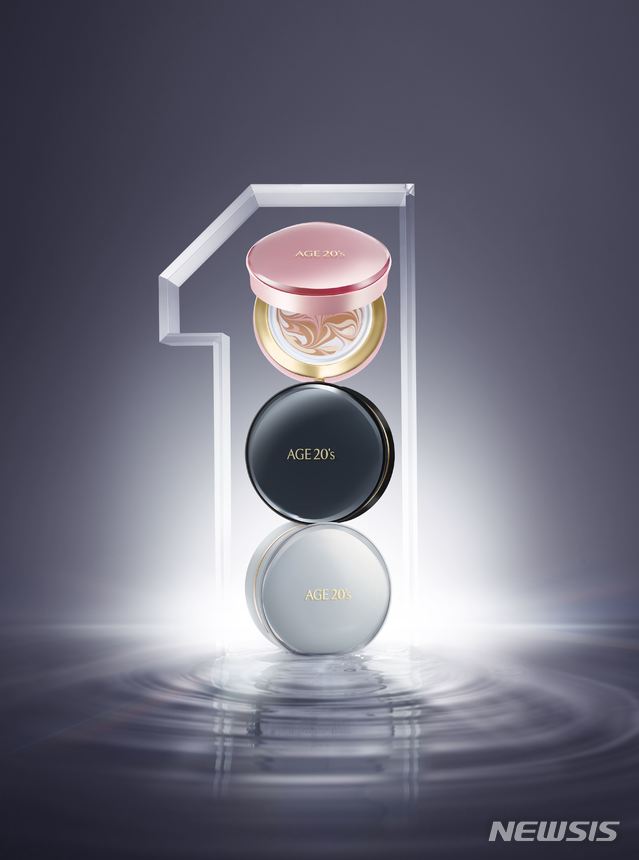 [서울=뉴시스]AGE 20’s 신제품 ‘시그니처 에센스 커버 팩트 마스터’
