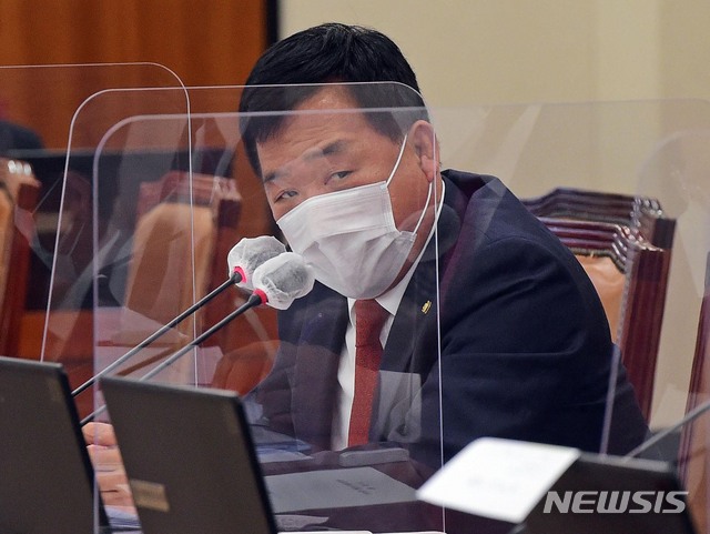 [서울=뉴시스]김진아 기자 = 박성민 국민의힘 의원. (공동취재사진) 2021.05.04. photo@newsis.com