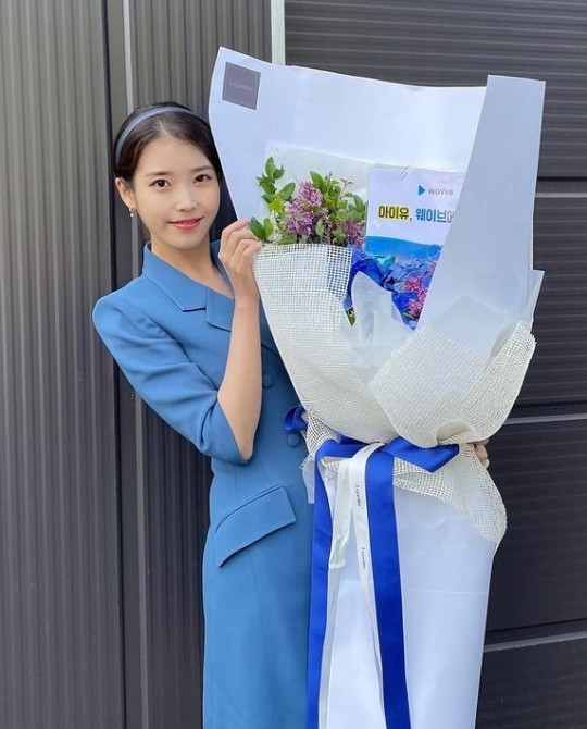 [서울=뉴시스] (사진 = 아이유 인스타그램 캡처) 2021.05.06. photo@newsis.com *재판매 및 DB 금지