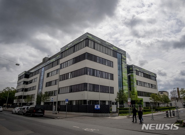 [마인츠=AP/뉴시스] 지난 5월6일(현지시간) 독일 라인란트팔츠주 마인츠에 있는 제약사 바이오엔테크 본사 전경. 2021.07.27.