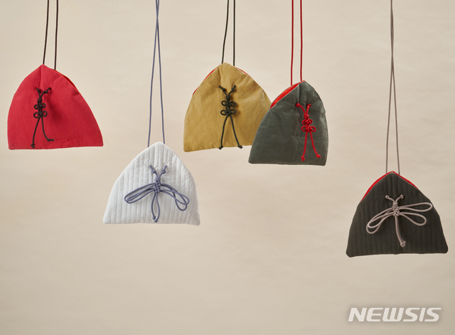 [서울=뉴시스] '의금상경-향낭', 권용현·우승민 (사진=문화재청 제공) 2021.05.09. photo@newsis.com