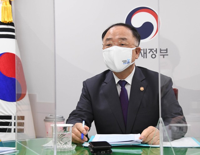 [서울=뉴시스]홍남기 부총리 겸 기획재정부 장관. (사진=기획재정부 제공) 2021.05.10. photo@newsis.com *재판매 및 DB 금지