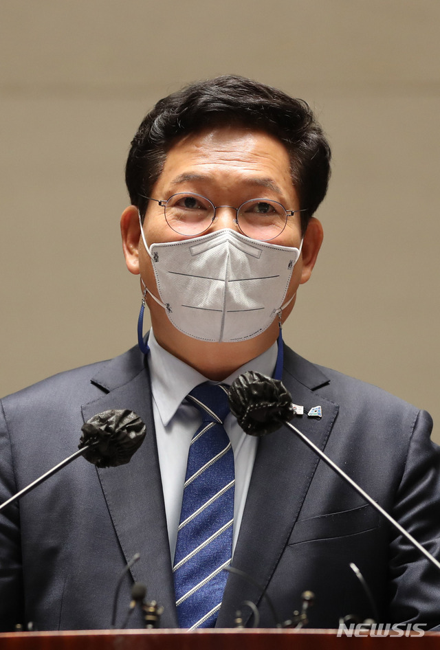 [서울=뉴시스]전진환 기자 = 송영길 더불어민주당 대표가 11일 오전 재선의원들과의 간담회가 열린 서울 여의도 국회 예결위회의장에서 인사말을 하고 있다. 2021.05.11. amin2@newsis.com