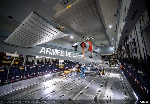 에어버스의 대형수송기 A400M *재판매 및 DB 금지