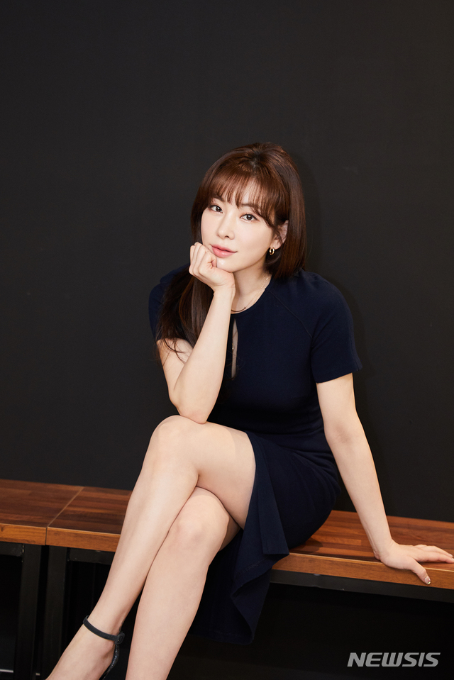 [서울=뉴시스]뮤지컬 배우 정선아. (사진 = 씨제스엔터테인먼트 제공) 2021.05.12. photo@newsis.com