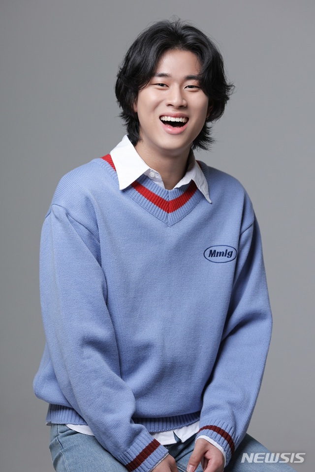 [서울=뉴시스]가수 이무진. (사진=쇼플레이엔터테인먼트 제공) 2021.05.13. photo@newsis.com