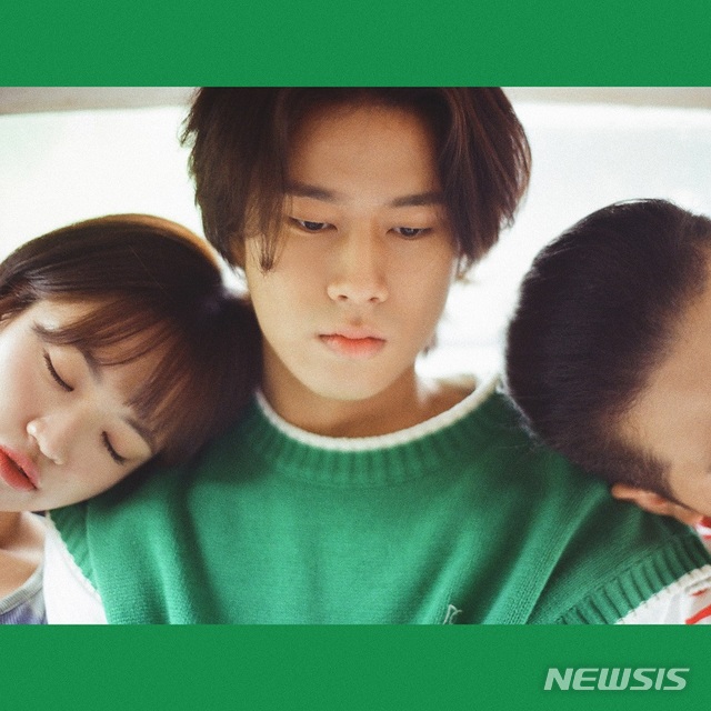 [서울=뉴시스]가수 이무진. (사진=쇼플레이엔터테인먼트 제공) 2021.05.13. photo@newsis.com