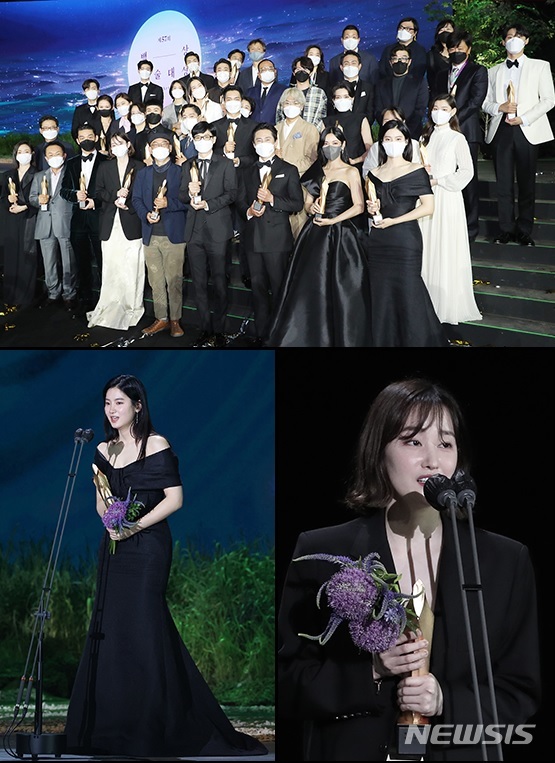 [서울=뉴시스]백상예술대상서 3개 부문 수상을 기록한 넷플릭스. (사진 = 백상예술대상 사무국 제공) 2021.05.14.photo@newsis.com