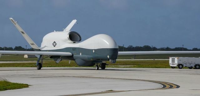 [서울=뉴시스] 미국 최신예 해상 무인 정찰기 MQ-4C 트라이톤 (사진 출처: 노스럽 그루먼 홈페이지 갈무리) 2021.05.15 *재판매 및 DB 금지