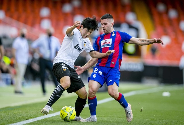 [서울=뉴시스] 발렌시아 이강인. (캡처=발렌시아 홈페이지)