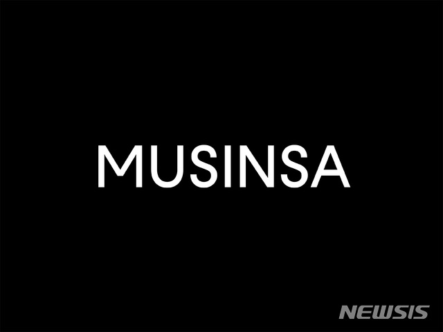 "목표는 글로벌"…패션 플랫폼 '합종연횡' 가속