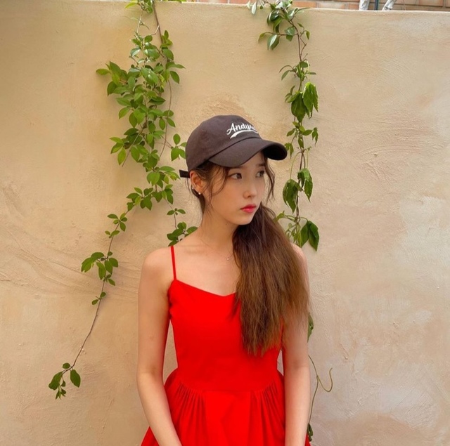 [서울=뉴시스] 아이유. (사진 = 아이유 인스타그램 캡처) 2021.05.17. photo@newsis.com *재판매 및 DB 금지