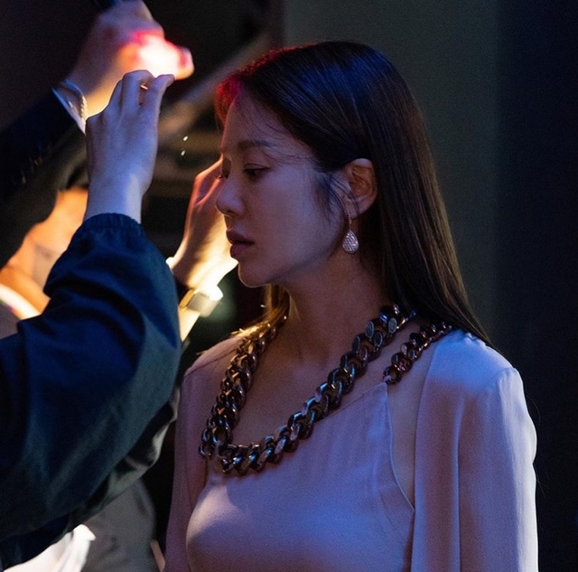 [서울=뉴시스] 고현정. (사진 = 아이오케이컴퍼니 공식 인스타그램 캡처) 2021.05.18. photo@newsis.com *재판매 및 DB 금지