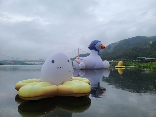  *재판매 및 DB 금지