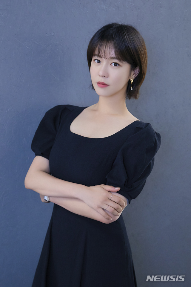 [서울=뉴시스]배우 경수진. (사진=YG엔터테인먼트 제공) 2021.05.24. photo@newsis.com