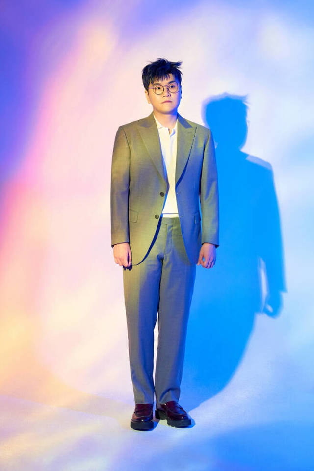 [서울=뉴시스] 가수 신용재. 사진 = 밀리언마켓. 2021.5.28. photo@newsis.com *재판매 및 DB 금지