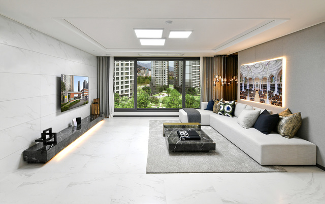 대전 해모로 더 센트라 견본주택(84㎡) 거실 *재판매 및 DB 금지