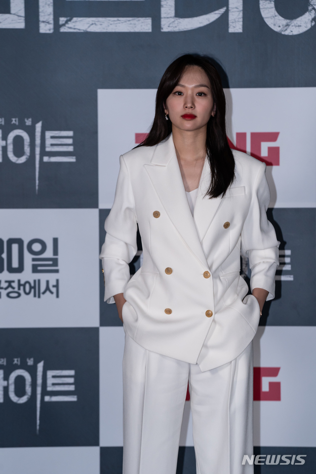 [서울=뉴시스] 영화 '미드나이트' 주연 배우 진기주. (사진=CJ ENM/티빙/CGV 제공) 2021.06.09 photo@newsis.com