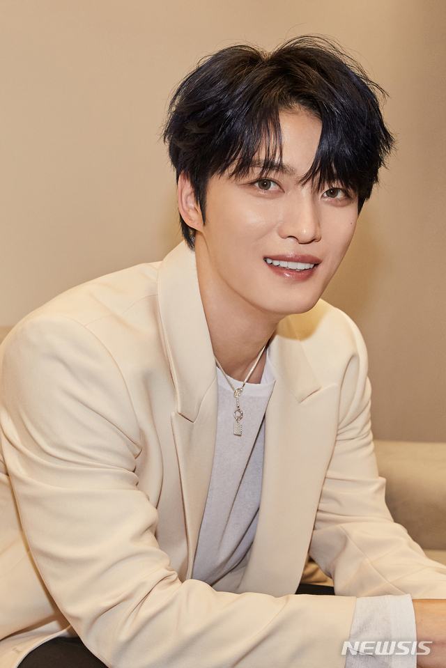 [서울=뉴시스]가수 겸 배우 김재중. (사진 = 씨제스엔터테인먼트 제공) 2021.06.10. photo@newsis.com