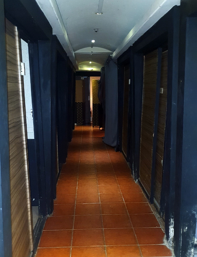 [부산=뉴시스]부산의 한 건물 지하에 마사지업소를 차려놓고 성매매를 알선한 장소. (사진=부산경찰청 제공) *재판매 및 DB 금지