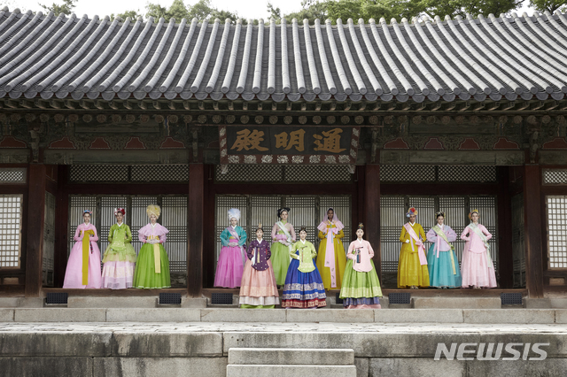 [서울=뉴시스] '코리아 인 패션'- '공주의 꿈' 스틸컷 (사진=한국문화재재단 제공) 2021.06.11. photo@newsis.com