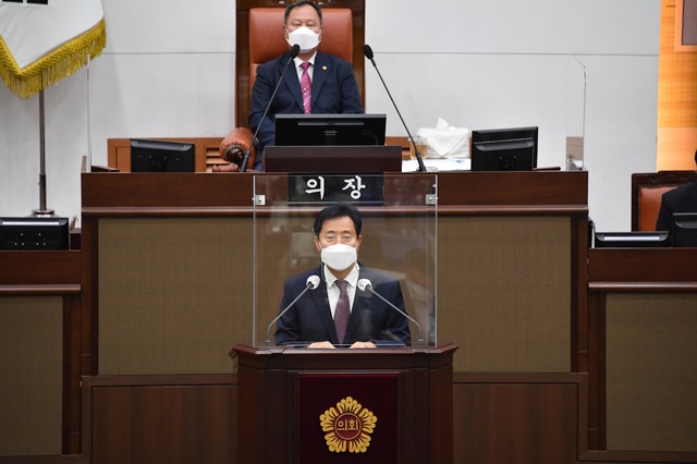 [서울=뉴시스]오세훈 서울시장이 15일 서울 중구 서울시의회에서 열린 '서울시의회 제301회 정례회'에 참석해 시정연설을 하고 있다. (사진=서울시 제공) 2021.06.15. photo@newsis.com *재판매 및 DB 금지