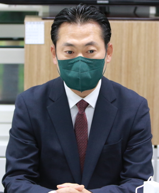 [대전=뉴시스]장동혁 국민의힘 대전시당 위원장이 16일 오후 대전시의회 기자실에서 현안에 대한 의견을 말하고 있다.&nbsp;&nbsp; *재판매 및 DB 금지