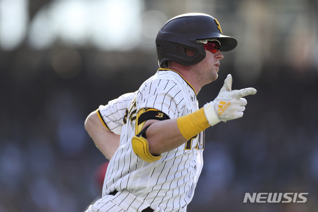 [샌디에이고=AP/뉴시스] 메이저리그(MLB) 샌디에이고 파드리스의 제이크 크로넨워스. 2021.06.19