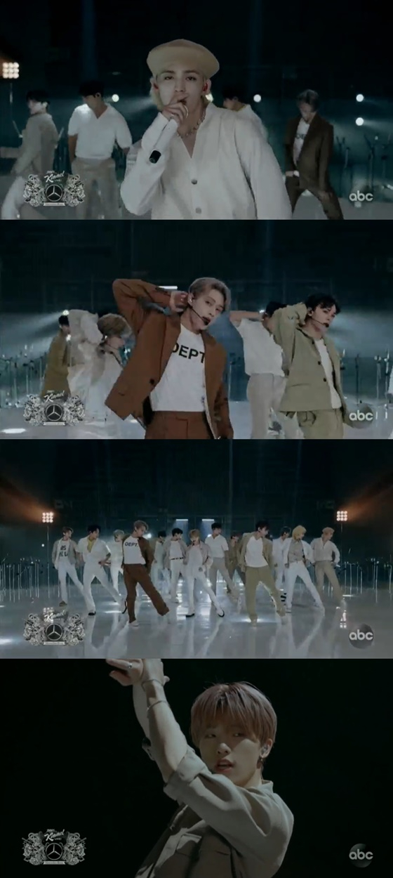 [서울=뉴시스] '지미 카멜 라이브!' 세븐틴. (사진 = '지미 카멜 라이브!' 영상 화면 캡처) 2021.06.24. photo@newsis.com *재판매 및 DB 금지