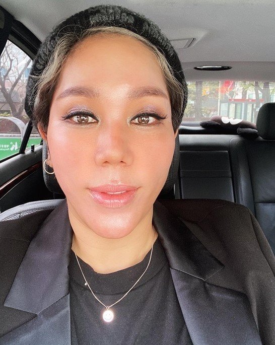 [서울=뉴시스]김송(사진=SNS 캡처)2021.06.24 photo@newsis.com *재판매 및 DB 금지