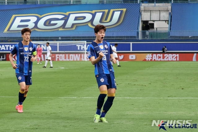 [서울=뉴시스] 울산 현대 김민준이 선제골을 넣었다. (사진=프로축구연맹 제공)