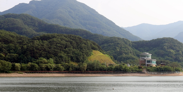 정읍 내장산리조트, 임시개통된 용산호의 수변 둘레길. *재판매 및 DB 금지