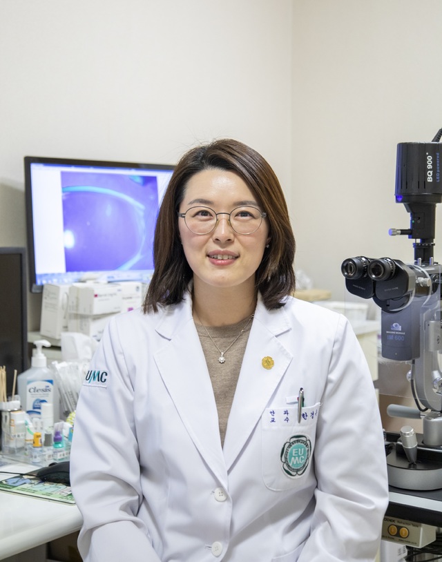 이대목동병원 안과 한경은 교수 *재판매 및 DB 금지