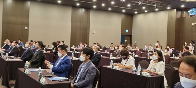 제주도-中 하이난성 공동주최 ' 제1회 녹수청산 생태환경 제주포럼' 모습.(제주도 제공) *재판매 및 DB 금지