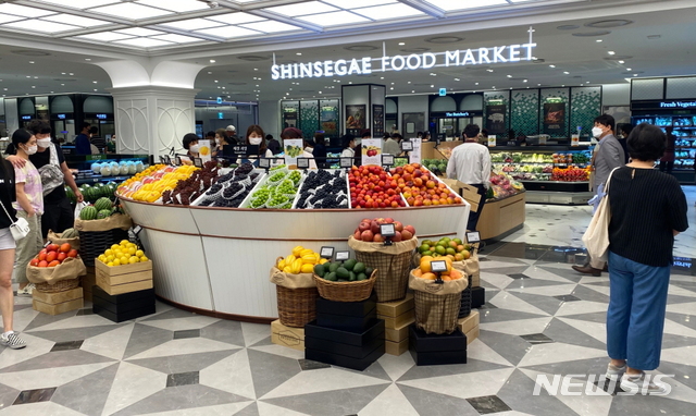 신세계百 경기점, 식품관 새 단장…'유료 멤버십' 선보인다