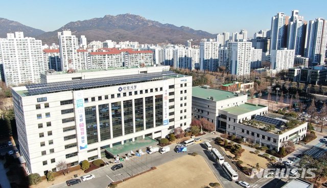 안양시청 전경.