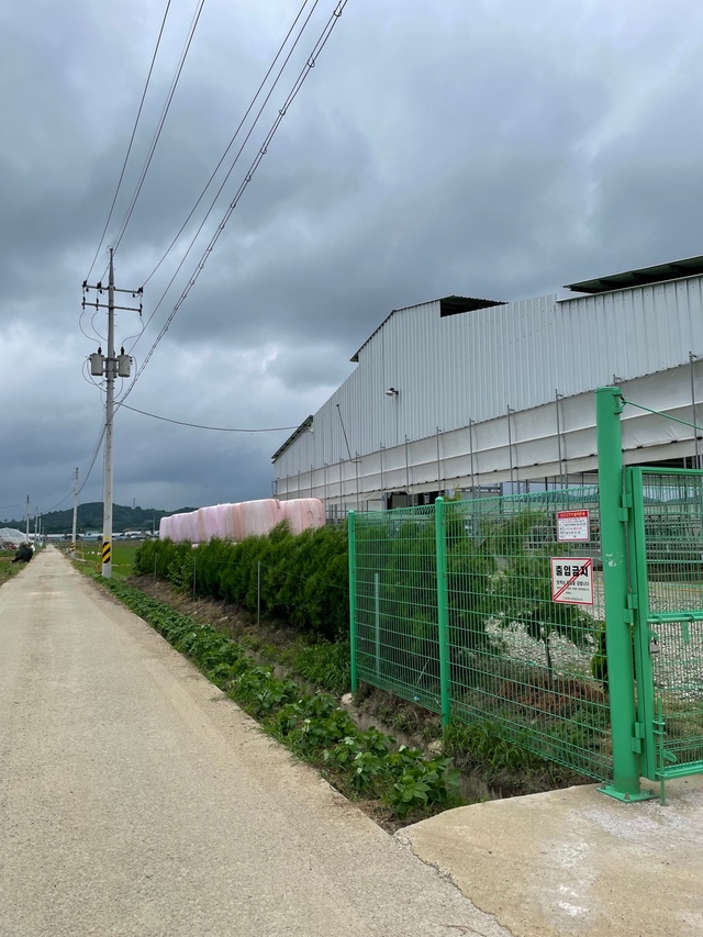 [청주=뉴시스] 조성현 기자 = 청주지역 깨끗한 축산농장 지정 사업 신청 농가 중 한 곳. (사진=청주시 제공) 2021.07.12. photo@newsis.com *재판매 및 DB 금지