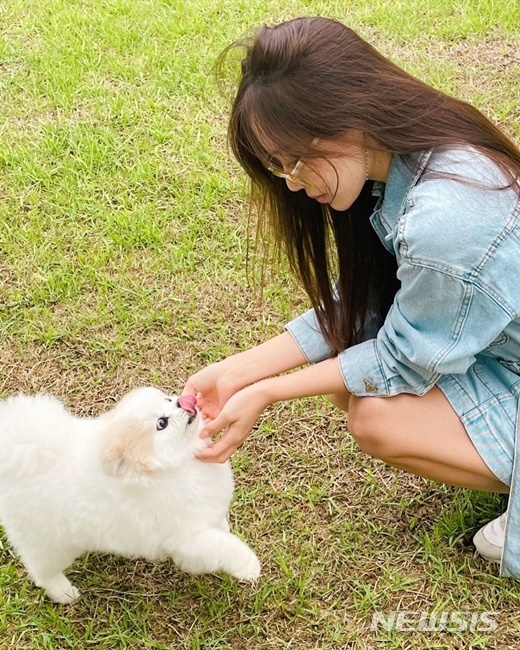 [서울=뉴시스] 박성광 아내 이솔이. (사진=이솔이 인스타그램)2021.07.12 photo@newsis.com